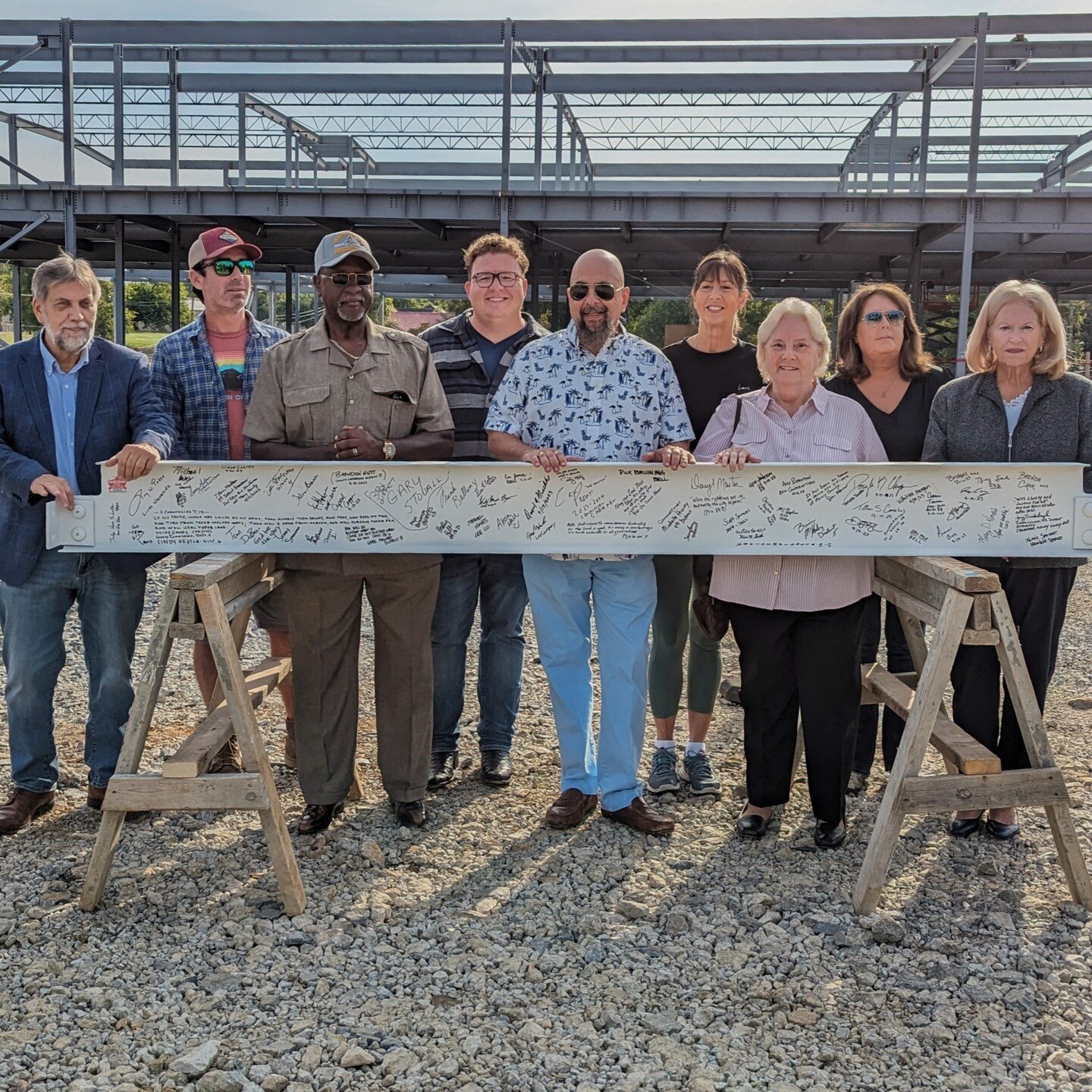 today marked a major milestone in the construction of the new Maury County Judicial Center! the traditional topping out ceremony was held on site and enjoyed by the citizens and commissioners of Maury County

#designmatters #nashvillearchitect @the.a