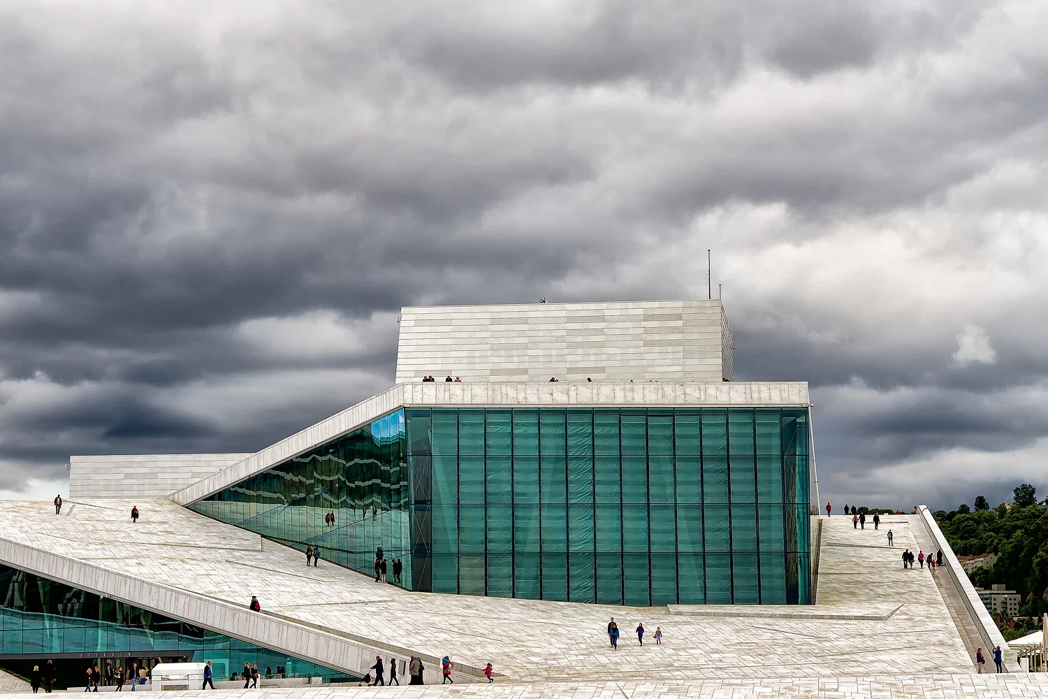 Operahuset 1. 50mm | 1/400th sec | f7.1 | ISO100
