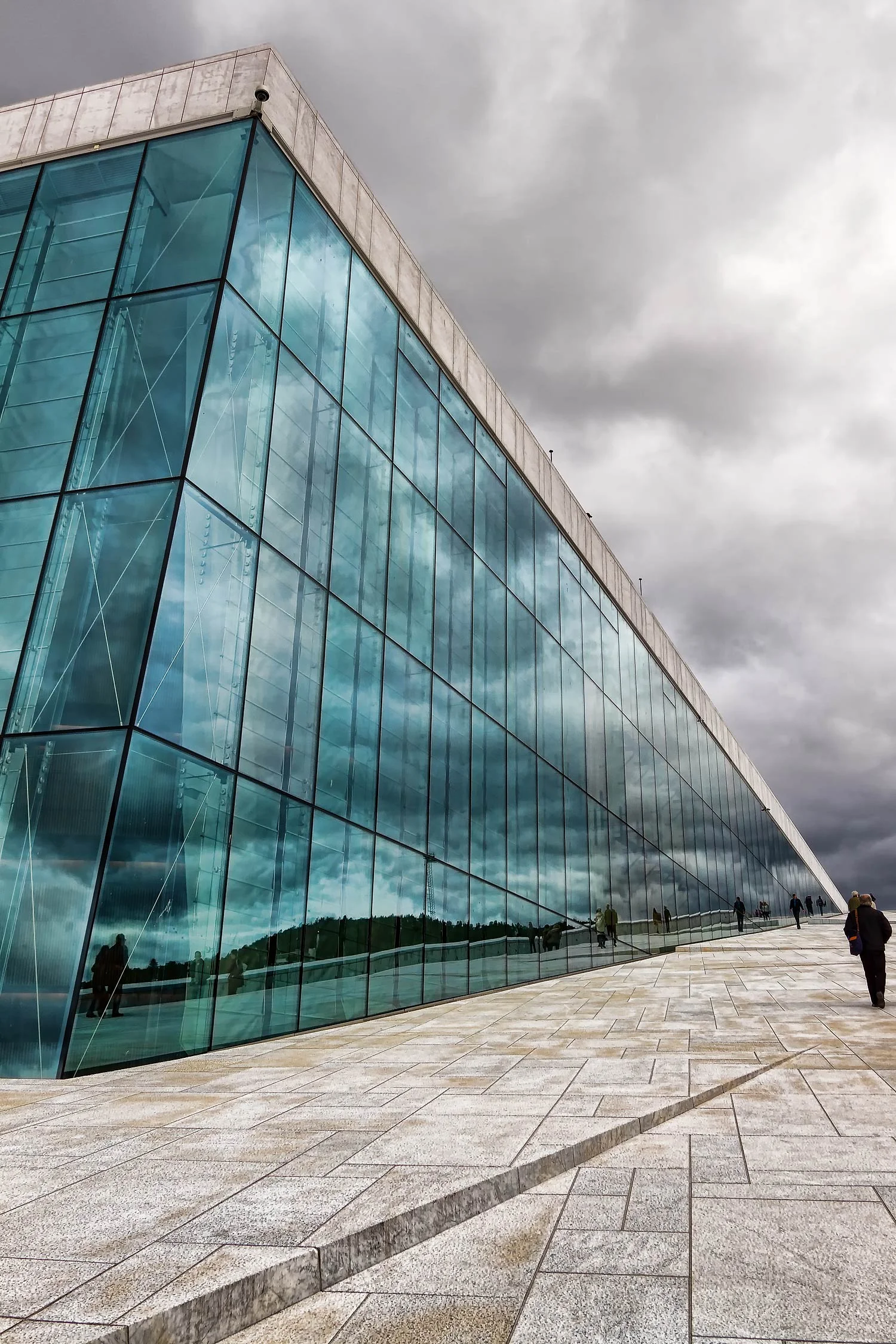 Operahuset 5. 17mm | 1/250th sec | f8 | ISO100
