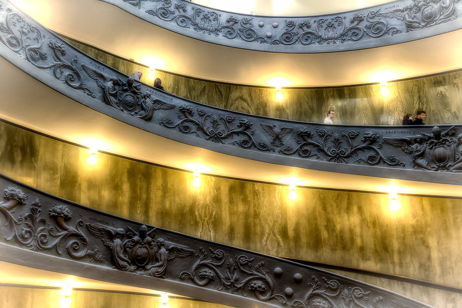 Bonus Bramante Staircase - 17mm | 1/30th sec | f2.8 | ISO800