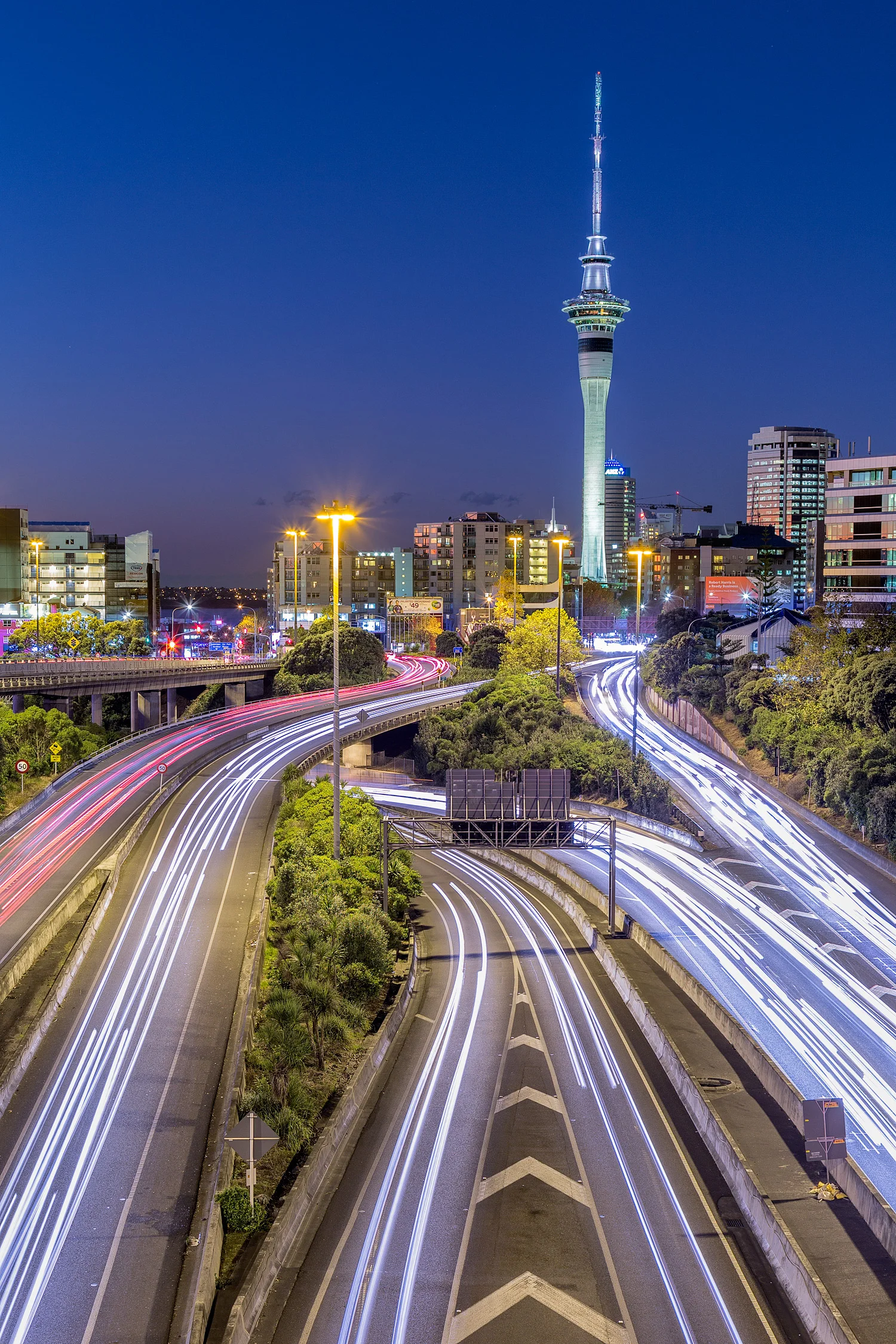 View from Hopetoun St Bridge portrait | 47mm | 10.0sec | f8.0 | ISO100