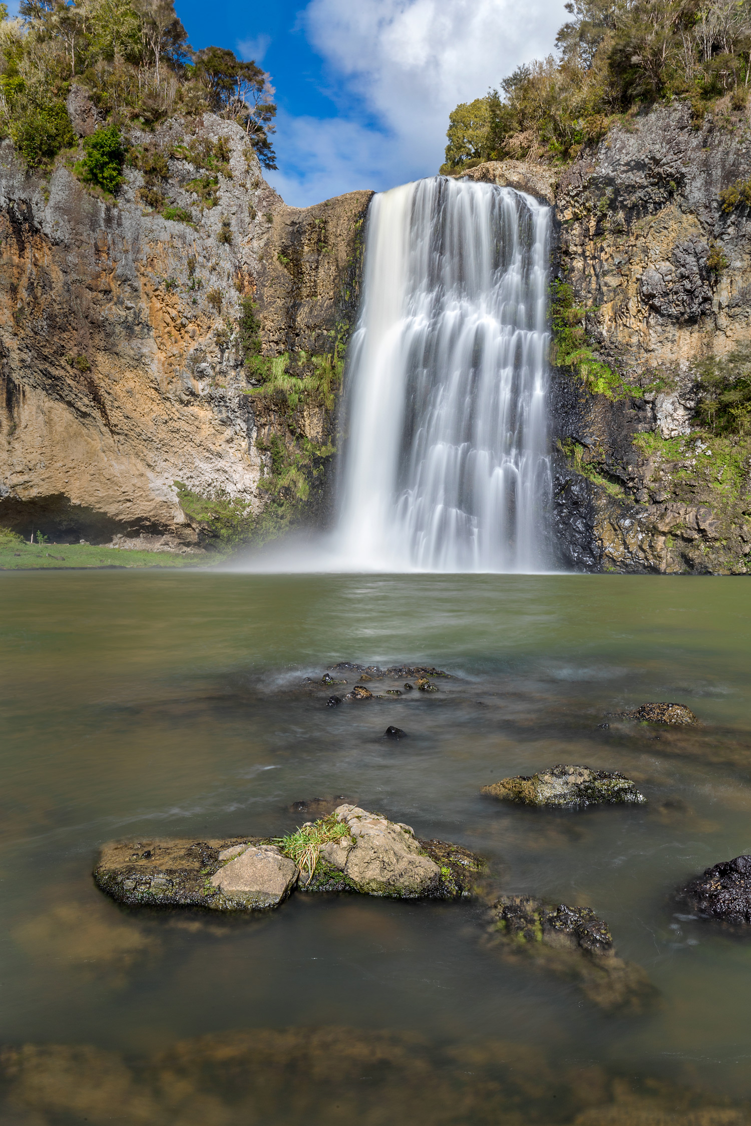 Hunua Falls Portrait | 31mm | 2x exposure blend @ 0.5 and 2 sec | f22 | ISO100
