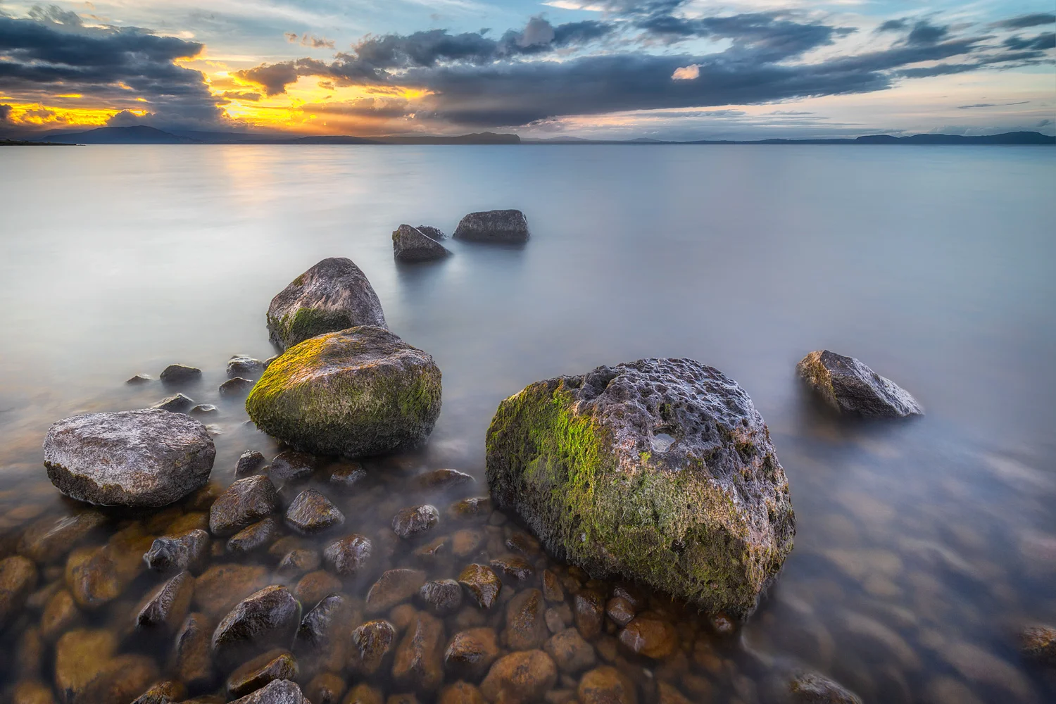 Anzac Eve Sunset, Lake Taupo | 16mm | 3 exposures @ 30, 15 and 8 sec | f16 | ISO100