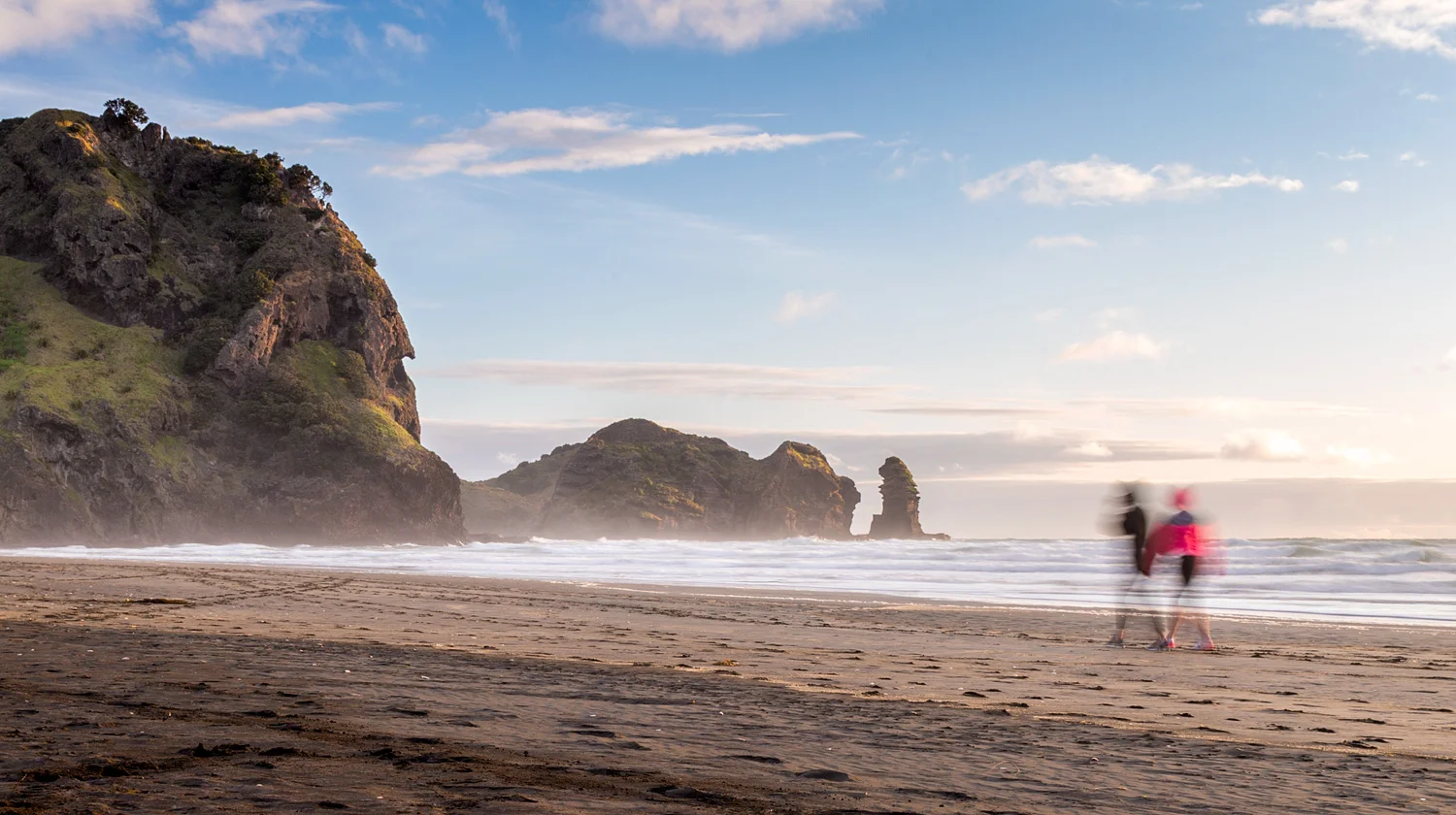 Piha Stroll | 35mm | 0.4sec | f16 | ISO100