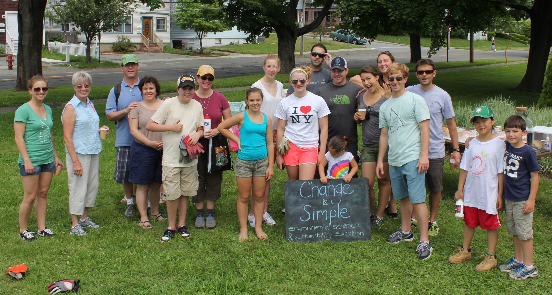 A Change is Simple community clean-up project group. 