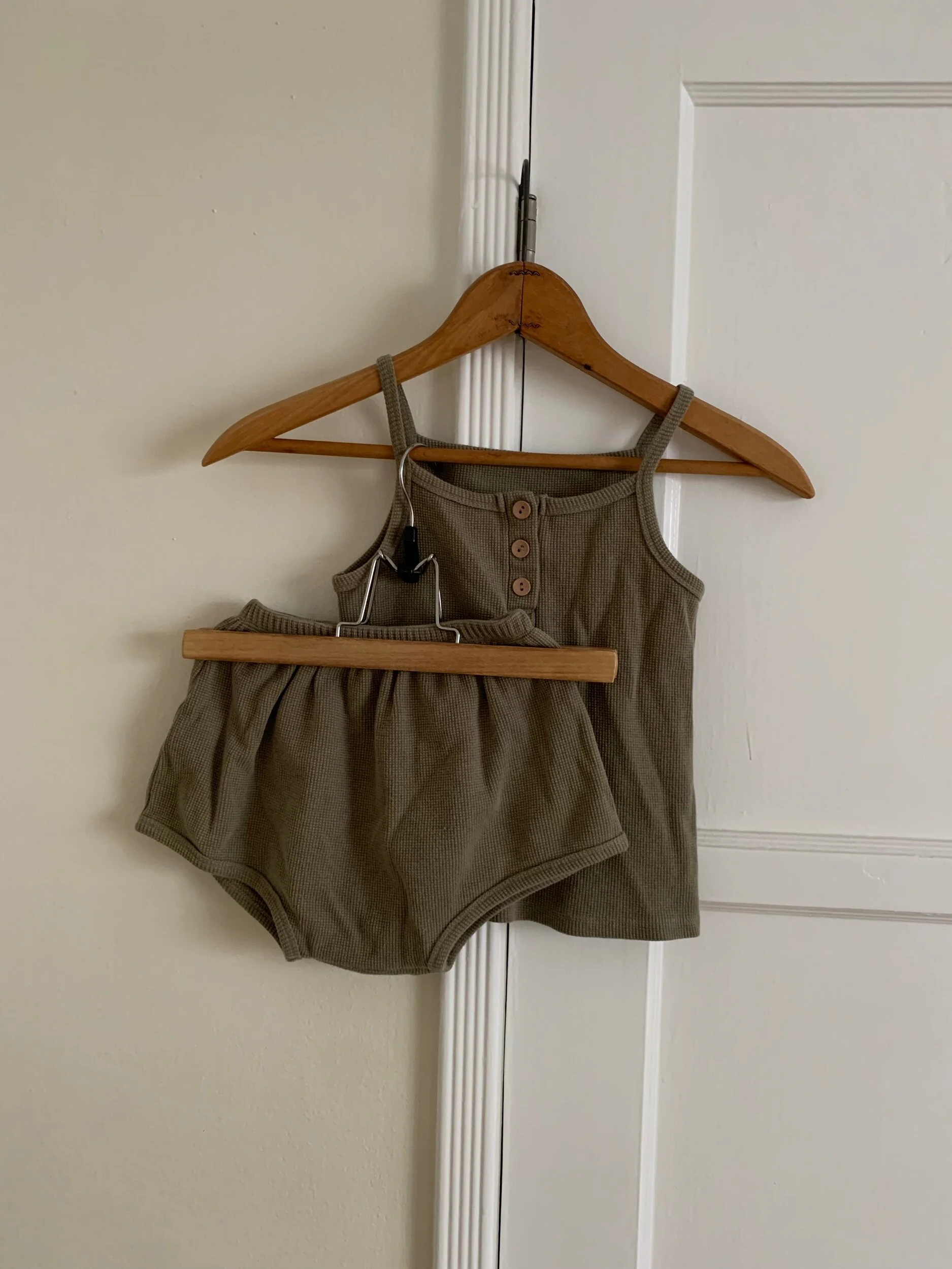 98CECEF2-115D-4E57-8E54-13E2C676AD65