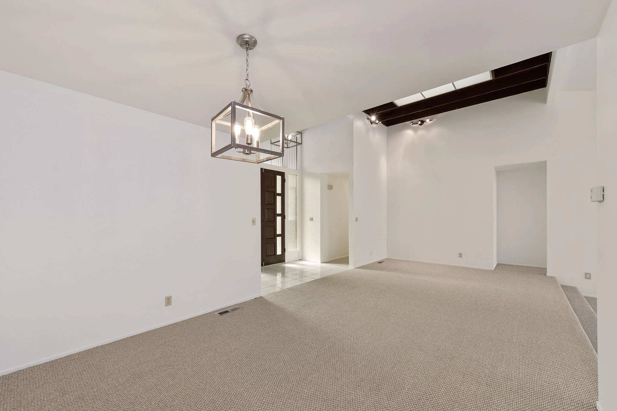 Dining Room.jpg