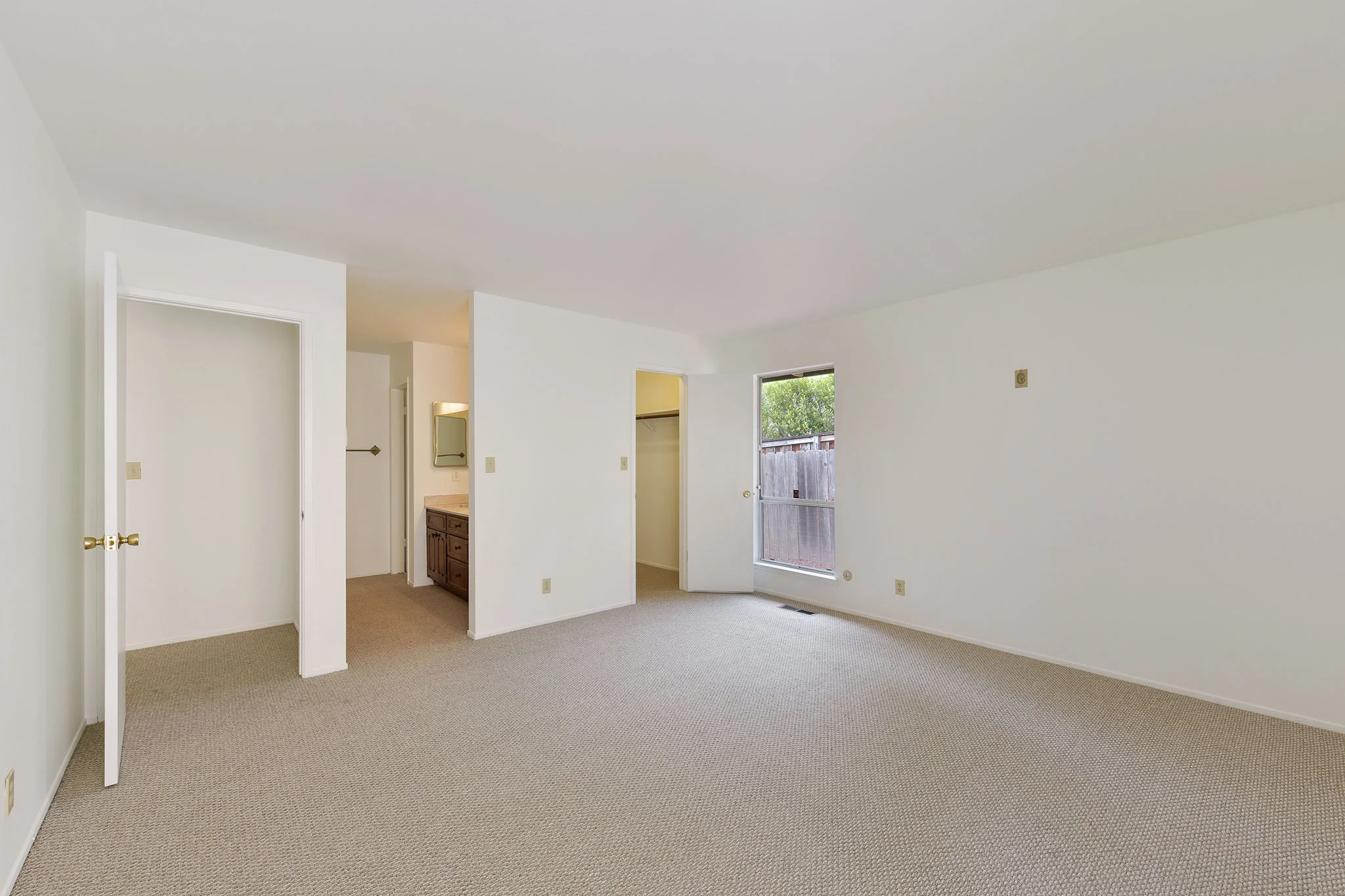Master Bedroom.jpg