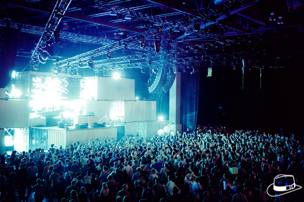 TheProductionClub_Se#DDCFA7.jpg