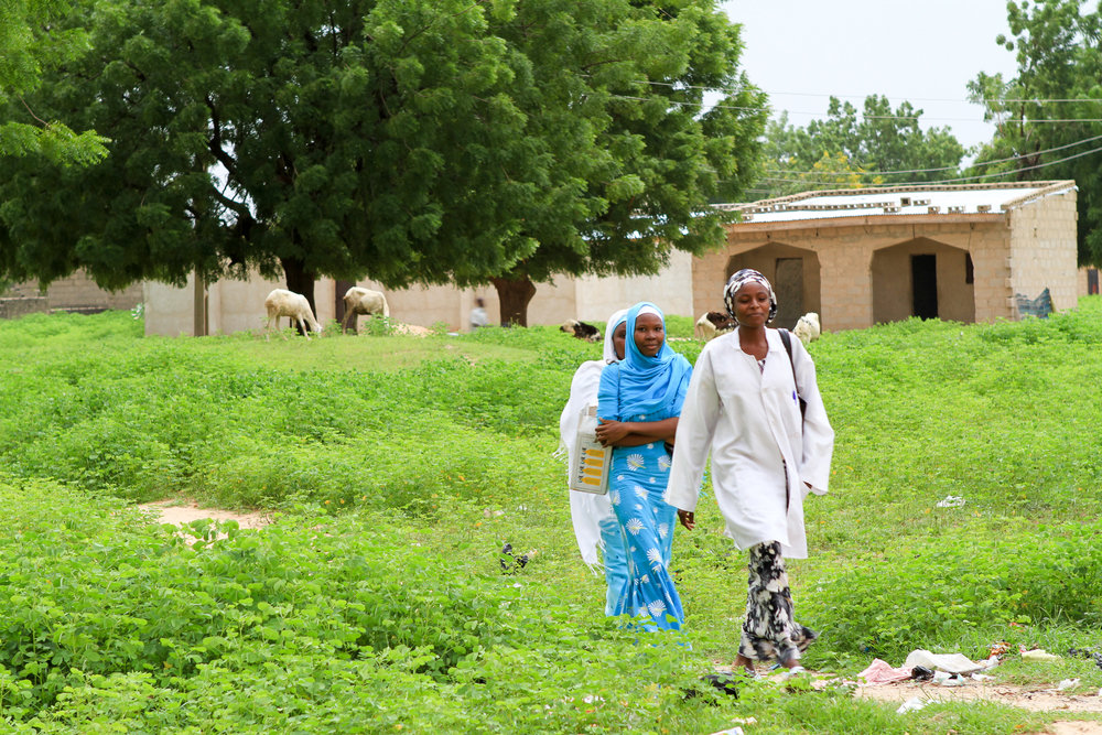  The health workers come back to the health post after a day's work.&nbsp; 