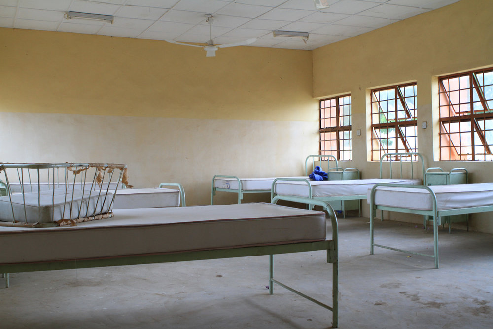  The maternity ward. There was no one there, but it was relatively tidy and airy.&nbsp; 