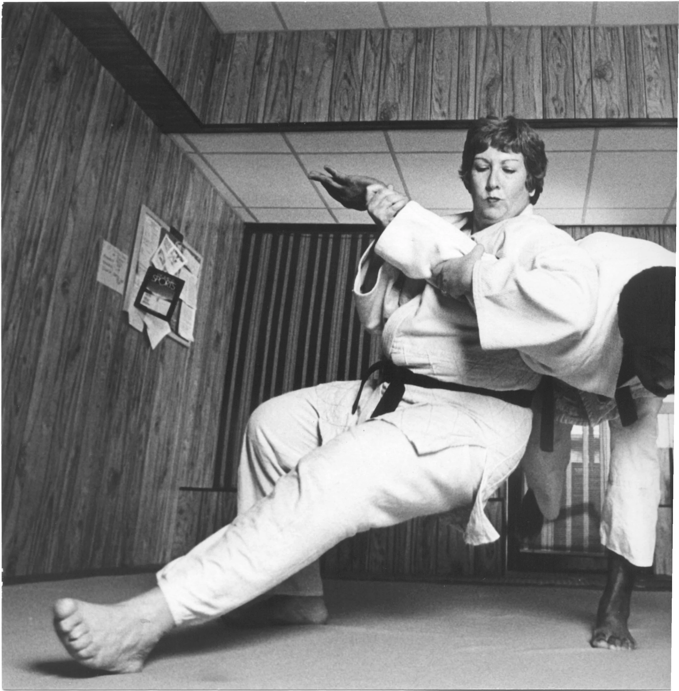 Rena Glickman Kanokogi, known as "Rusty," died of cancer in Brooklyn, NY, on November 21, 2009 at the age of 74. She fought for many years to have women's judo made an Olympic sport; she was in Seoul, South Korea, as coach of the first U.S. women's team, when that milestone was achieved in 1988. Her efforts to promote women's judo earned her the Order of the Rising Sun, Japan's highest honor for a foreigner, a year before her death. 