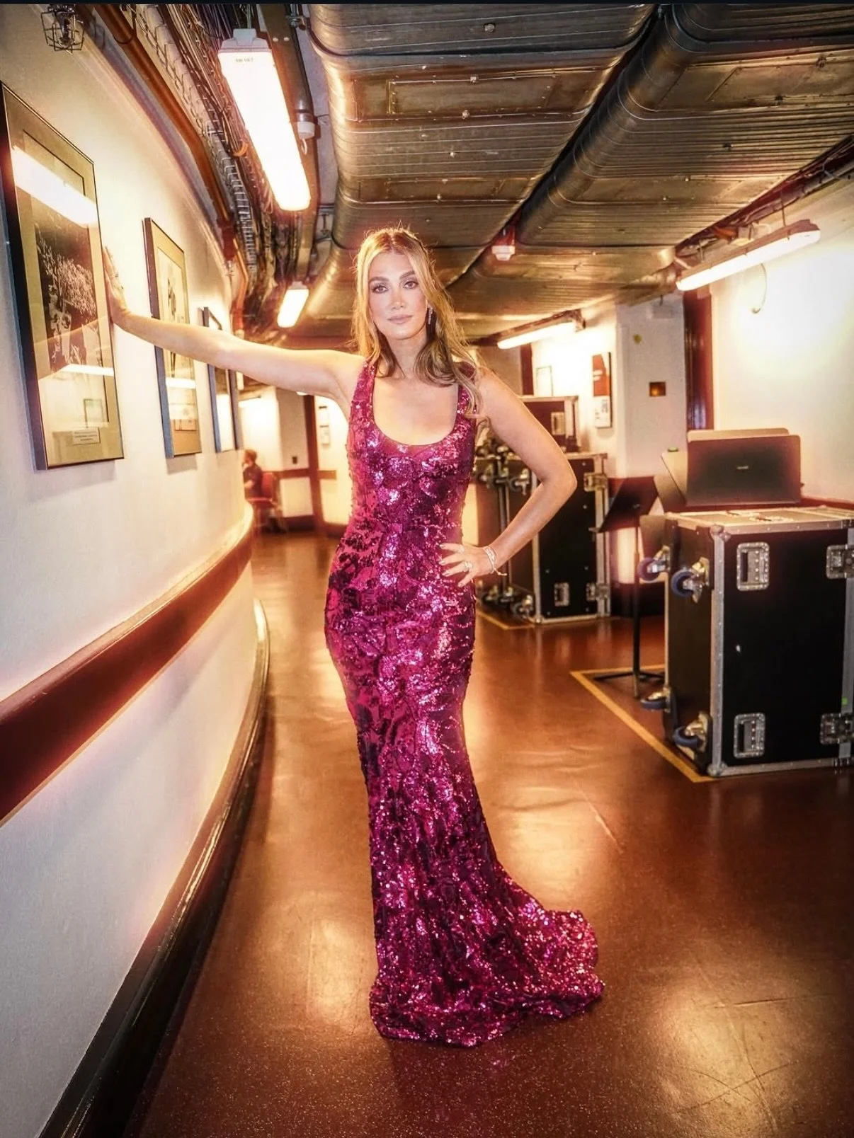🔥DELTA DOMINATION 🔥

@deltagoodrem &lsquo;s post Eurovision domination has shifted gears&hellip;buckle up ✨ Delta wears @_zhivago_&rsquo;s Florentine Gown for an iconic performance at the @royalalberthall with @lulukc, @robbiewilliams , @officialga
