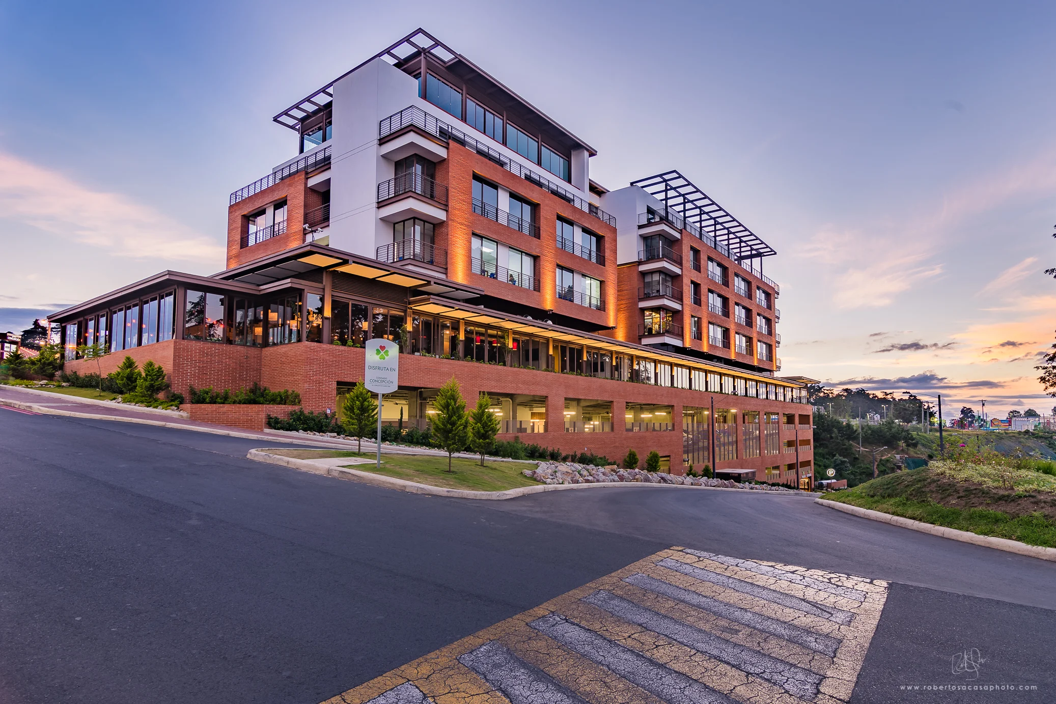 2014- Architectural-CondadoConcepcion-65-HDR.jpg