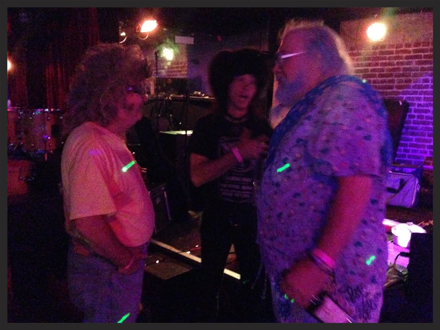 Gary Wilson, Don Bolles, and R. Stevie Moore conversing at at the 2014 Burger Records Labor Day mini-fest. *Update (2/10/2015) It's been brought to my attention by Jeff Winner and R. Stevie Moore that it is unreasonable to suggest that Moore or Wilson could have paved the way for the Residents, and I would like to express my agreement on this. While the band was in fact admirers of Gary, they were already well on their creative path by the time they were aware of Gary's music.