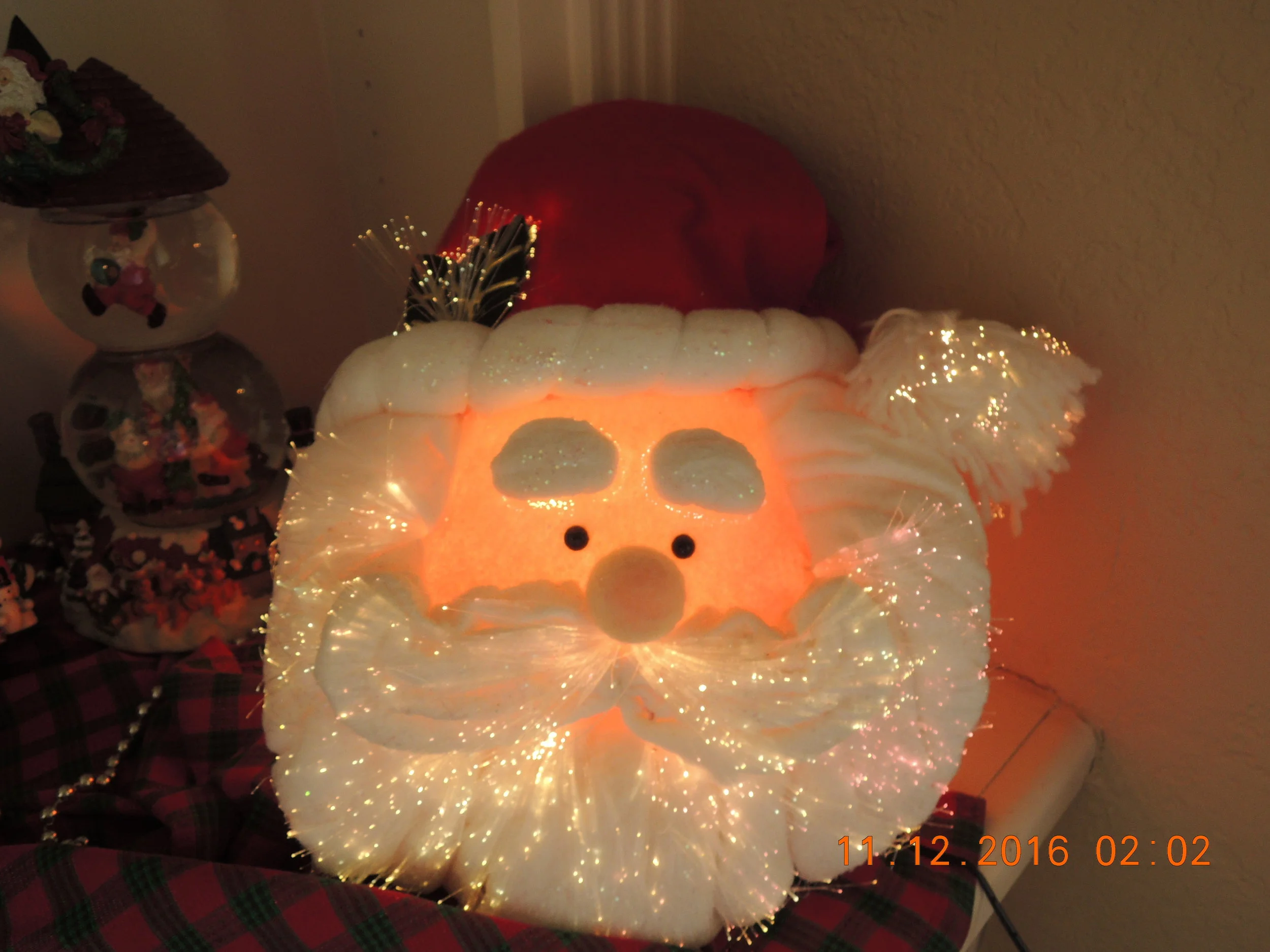 Santa says "Merry Christmas!"