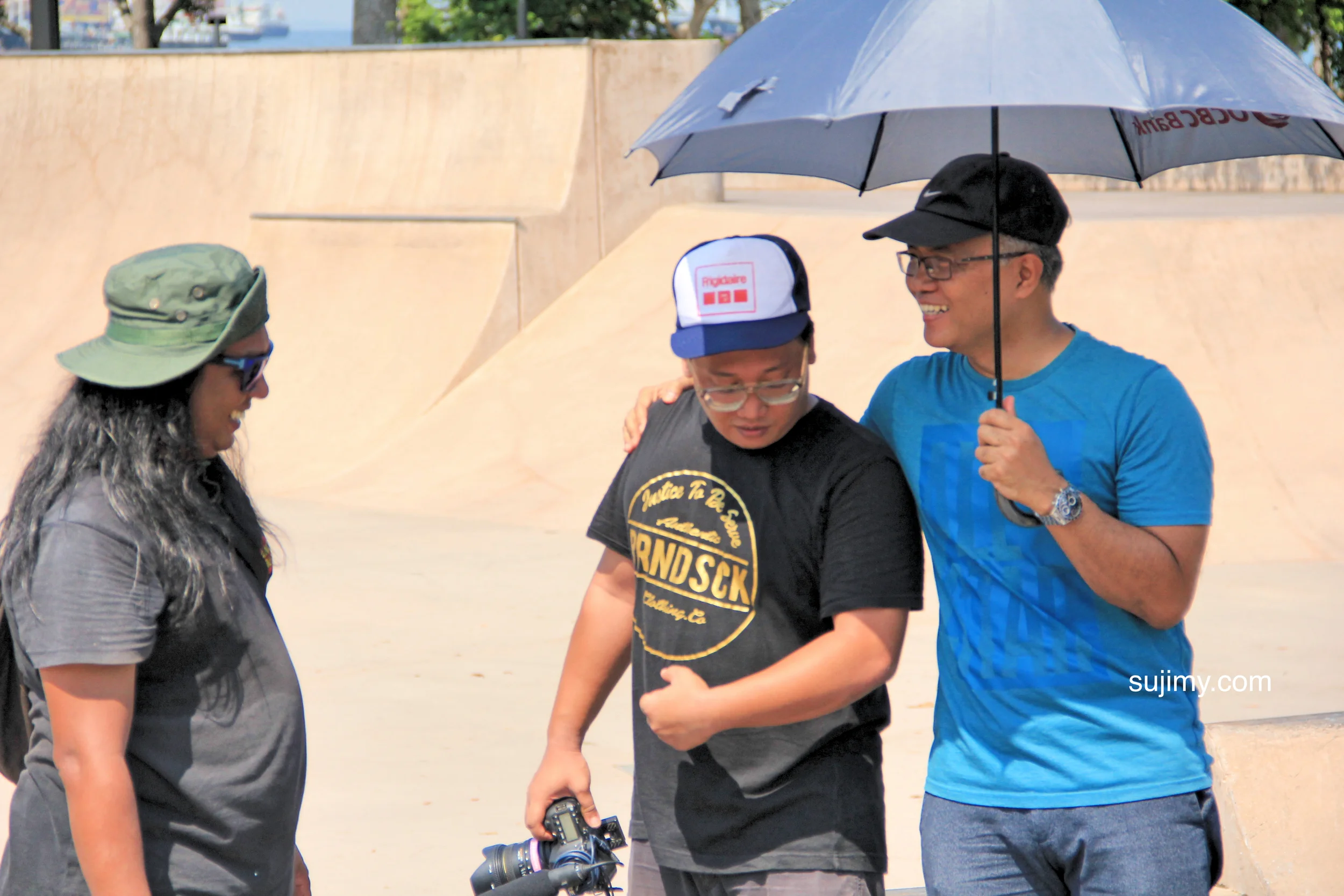 Berilah pujian bila perlu