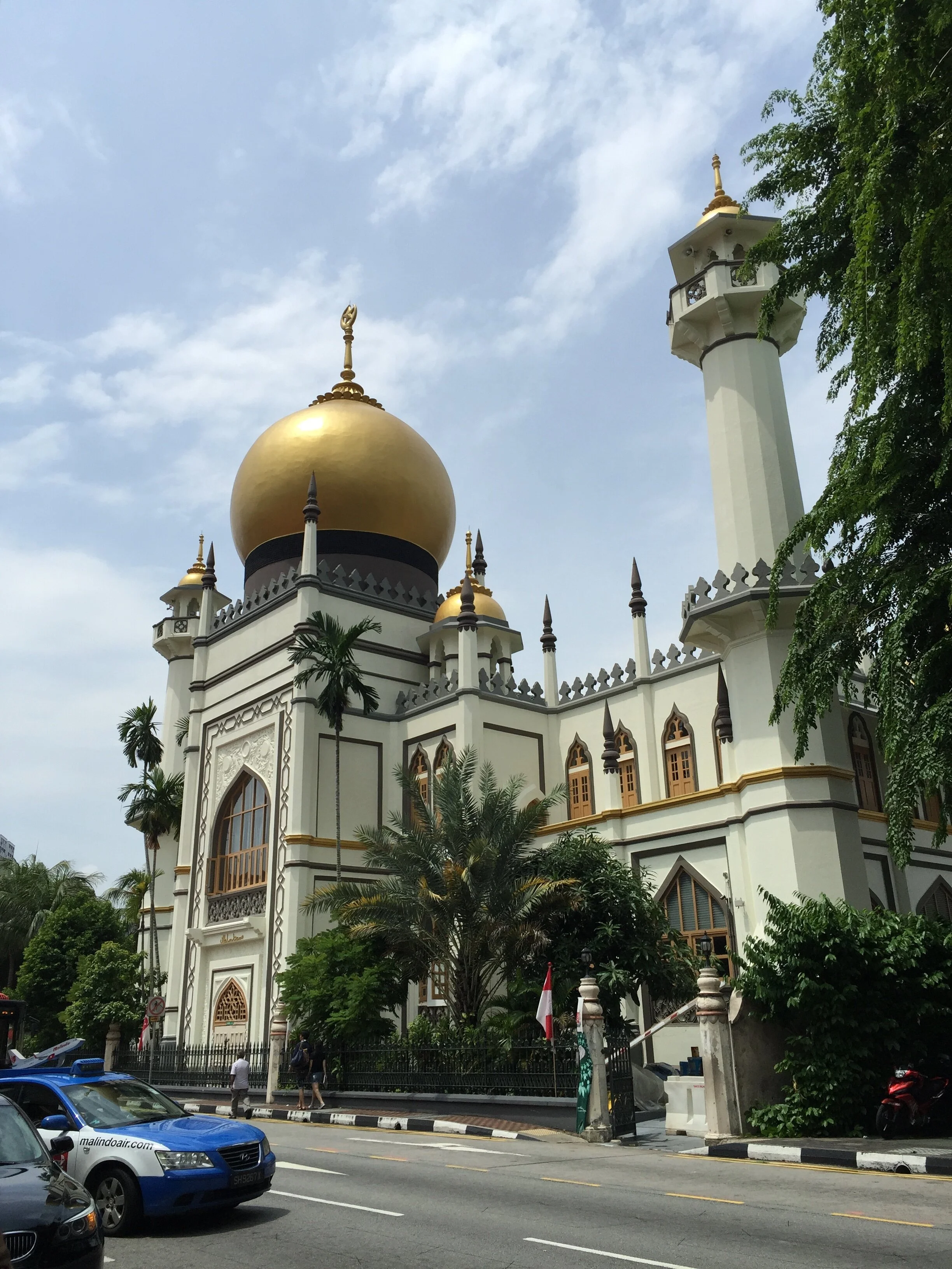 Isu Hangat: Takbir di kaca TV Singapura? Antara kesan jika genre agama dibenarkan ke kaca TV.