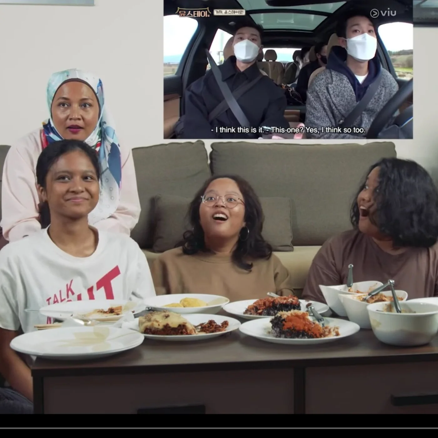 Menonton Rancangan Korea Bersama Keluarga