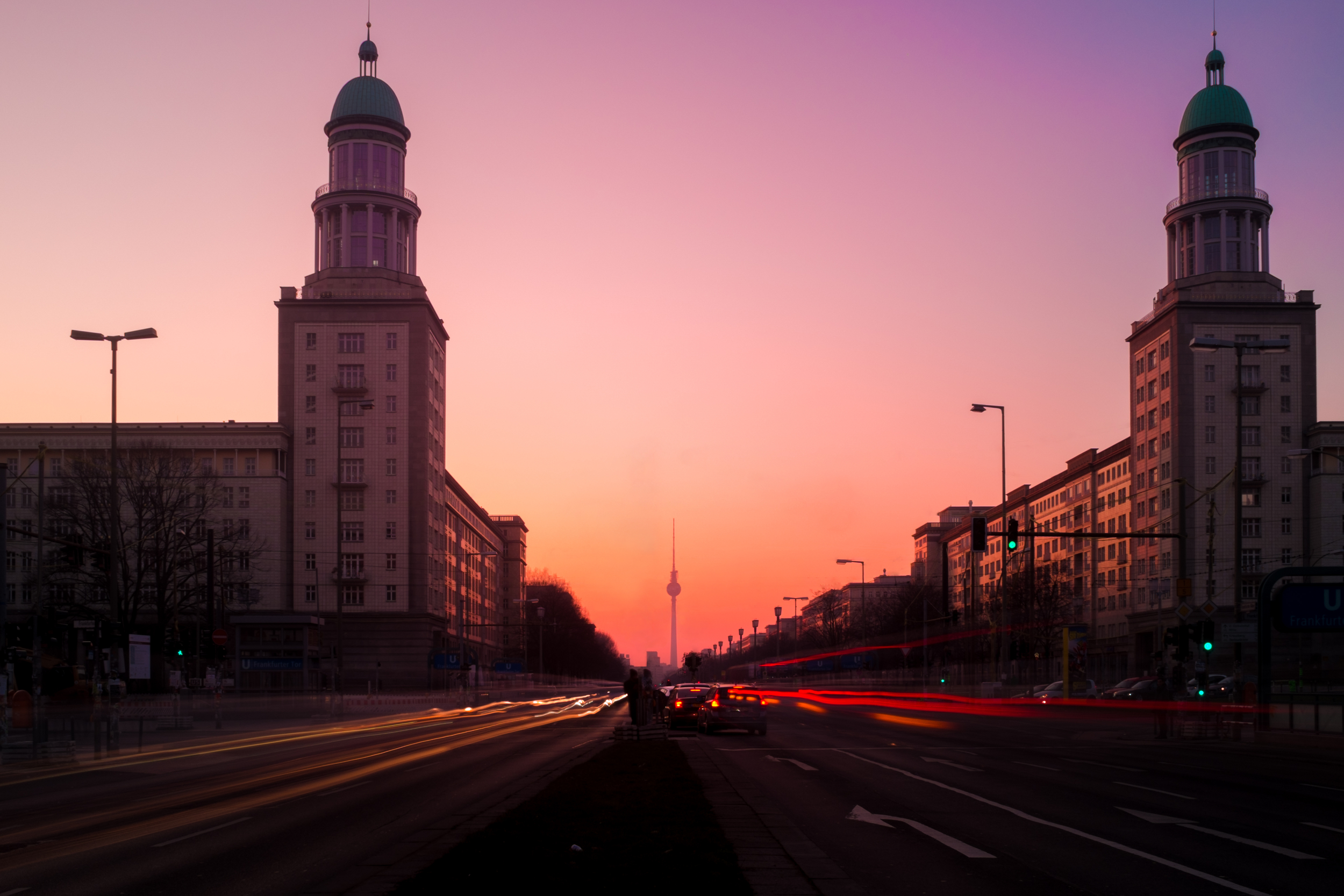 Frankfurter_Tor_Sunset*.jpg