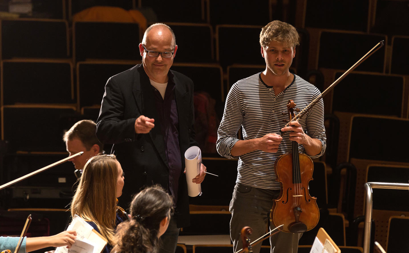 TFW gemeinsam mit Gabriel Müller, Orchestervorstand der Jungen Deutschen Philharmonie Foto: www.achim-reissner.de