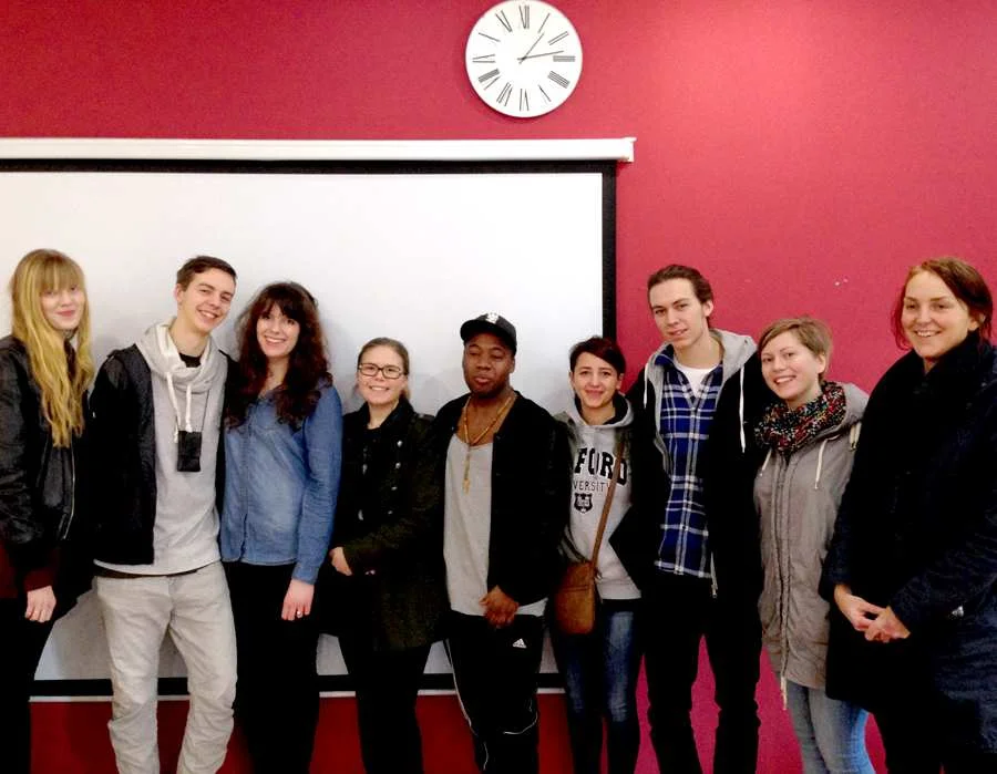 Studenter från två grupper.