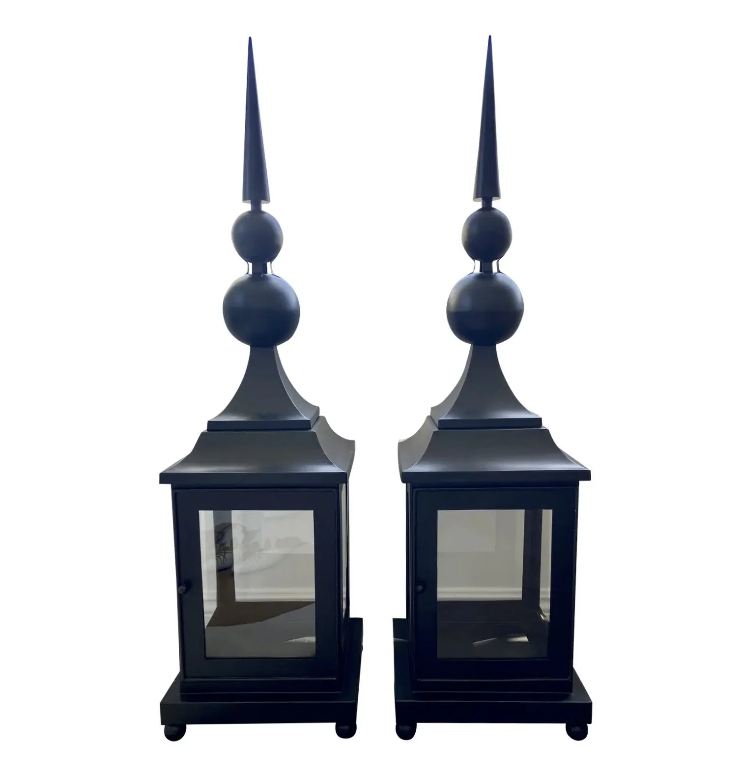 chateaux-chic-tall-iron-lanterns-a-pair-5572.jpeg