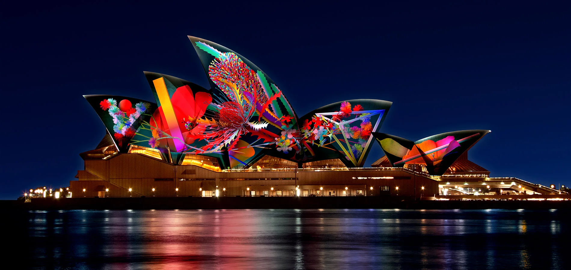 LIGHTING_THE_SAILS_1900X900-DNSW-TILES-1.jpg