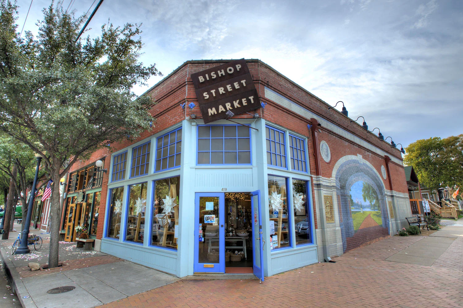Bishop Street Market