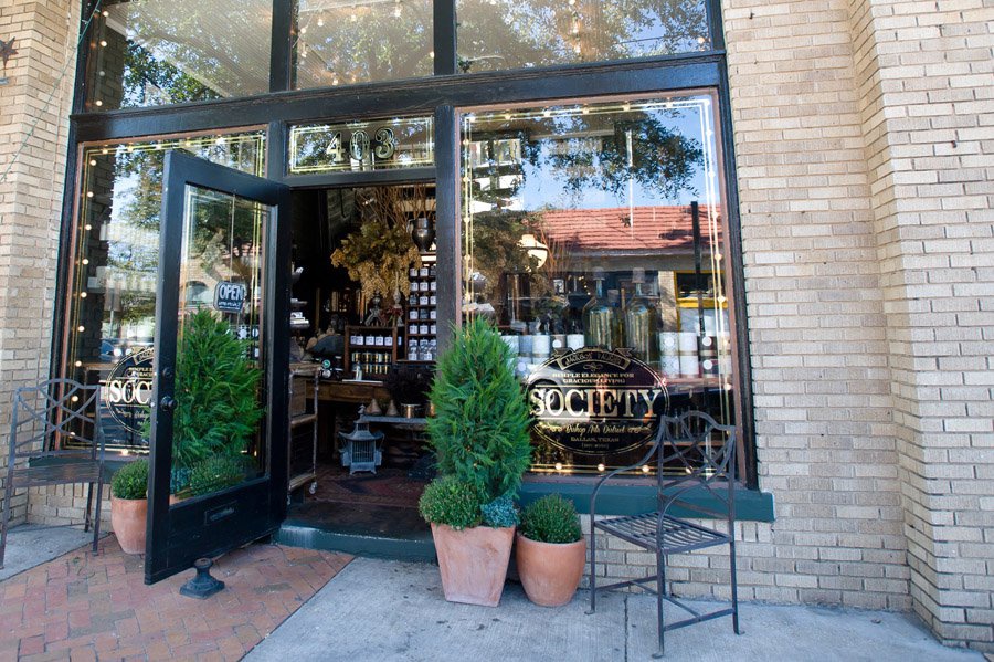 Travel_Writer_Photographer_dallas_bishop_arts 39.jpg