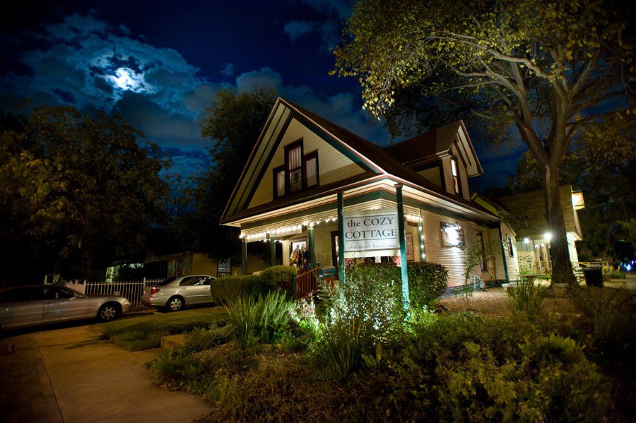 Travel_Writer_Photographer_dallas_bishop_arts 62.jpg