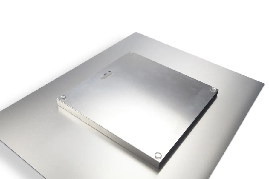 Mounting Option: Metal Bracket