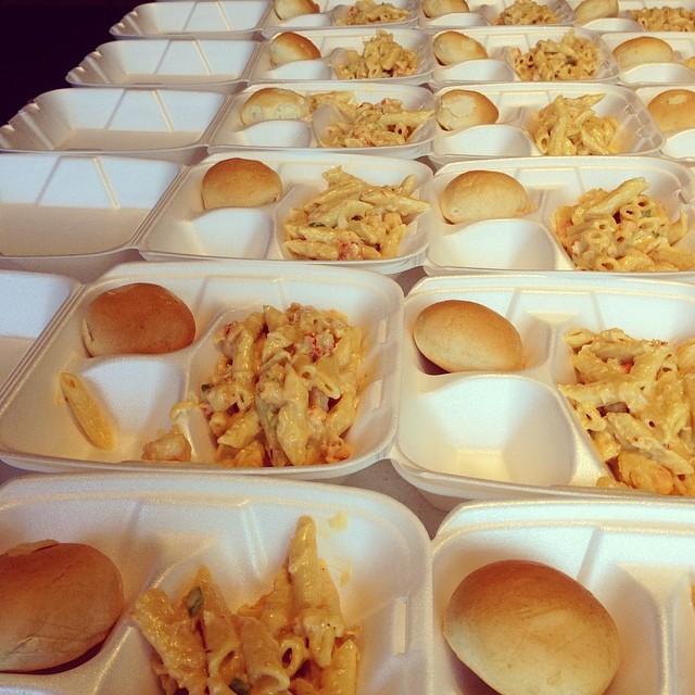 Don't let the dreary weather get you down, come support #bachlunch and get a seafood pasta plate lunch from @thefrenchpresslafayette in Parc Sans Souci!