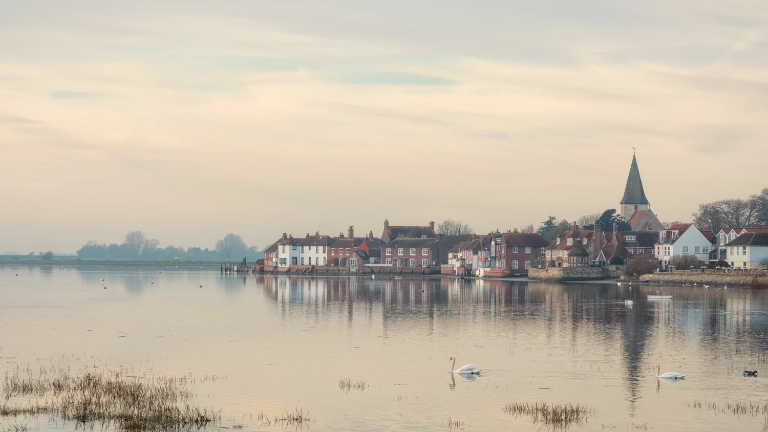 I would never have been able to take this photo of Bosham Harbour if it weren’t for my habit of always carrying a camera. Quite by chance I was in the right place at the right time and had my little mirrorless camera with me.