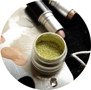 MAC 3D Glitter in Brass Gold.png