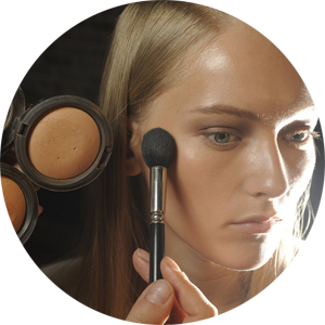 Backstage sneak peek: how they faked the perfect summer glow