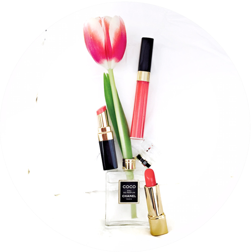 Dall'alto - from top:&nbsp;Lèvres Scintillantes in Fleur D’eau,&nbsp;Rouge Coco Shine in Désinvolte,&nbsp;Rouge Allure in Insaisissable