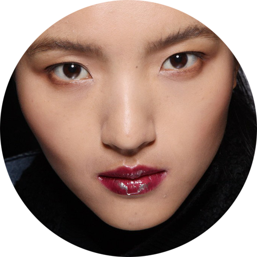 Glamour and gloss at Julien MacDonald Fall 2015