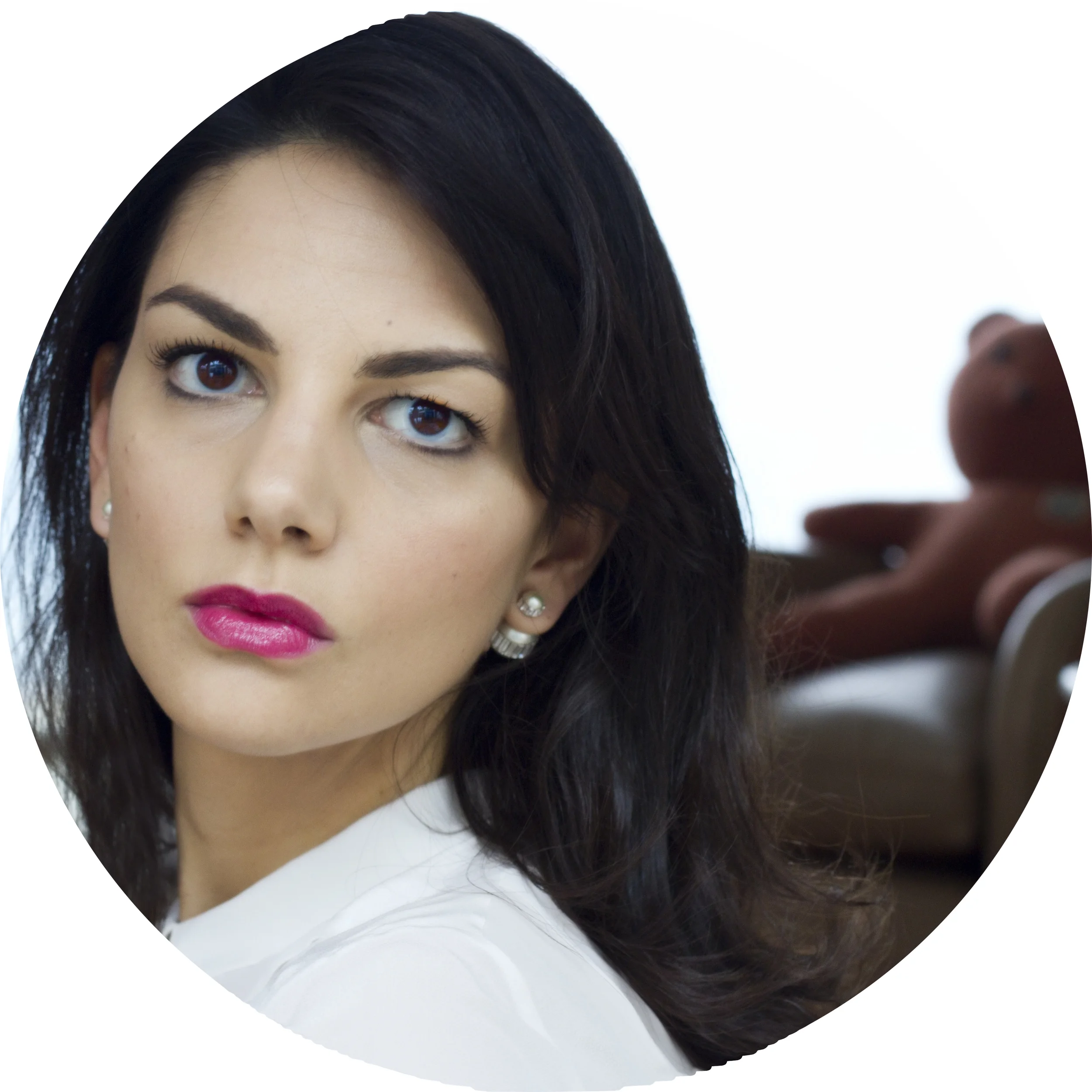 HOW TO MAKE YOUR LIPSTICK LAST ALL DAY