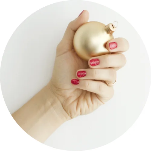 Burberry Gold Festive Collection Christmas 2015 Nail Polish in red and festive gold
