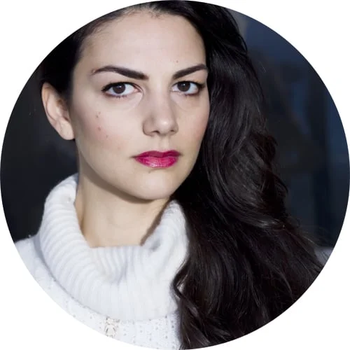 Chapped lips? Seal them with a lipgloss.