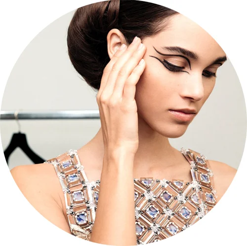 Graphic statements at Chanel Couture SS2016