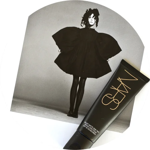 NARS VELVET SKIN TINT: the matte foundation with the glow!