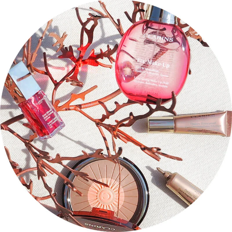 Sunkissed by Clarins: the only summer makeup collection that delivers a touch of glamour taking care of the beauty of your skin