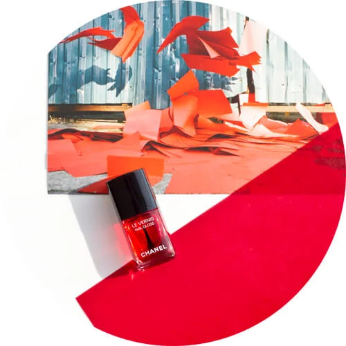 rouge radical nail gloss la vernis de chanel long lasting 2.jpg