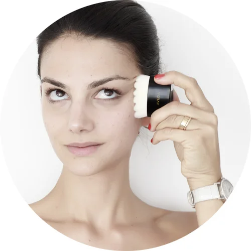 Aveda takes dry brushing to a new level with Tulasāra™