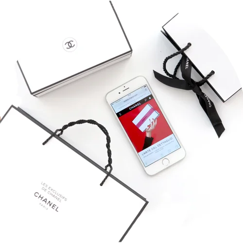 Chanel launches beauty and perfumes e-commerce