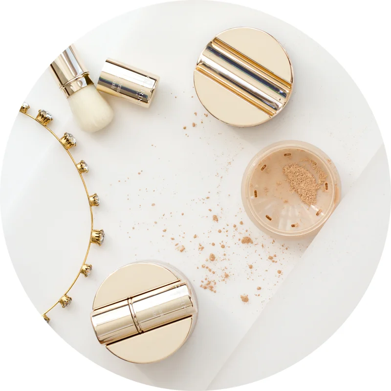 Clarins Skin Illusion Fond de Teint Poudre Libre, il fondotinta minerale in polvere che asseconda tutti i tipi di pelle.