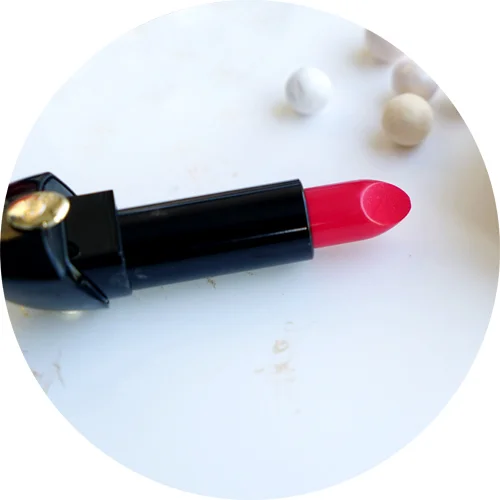 Guerlain Rouge G 822 Glamourous Cherry Red.jpg