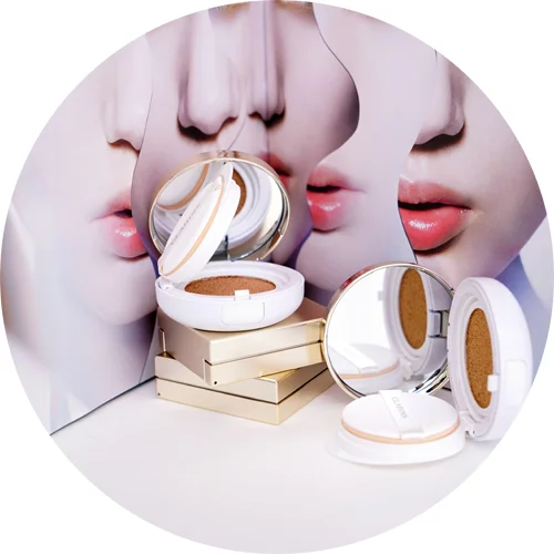 Clarins Everlasting Cushion.jpg
